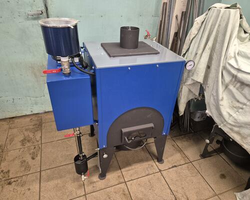 Kamna a kotle na veškerý použiý olej.