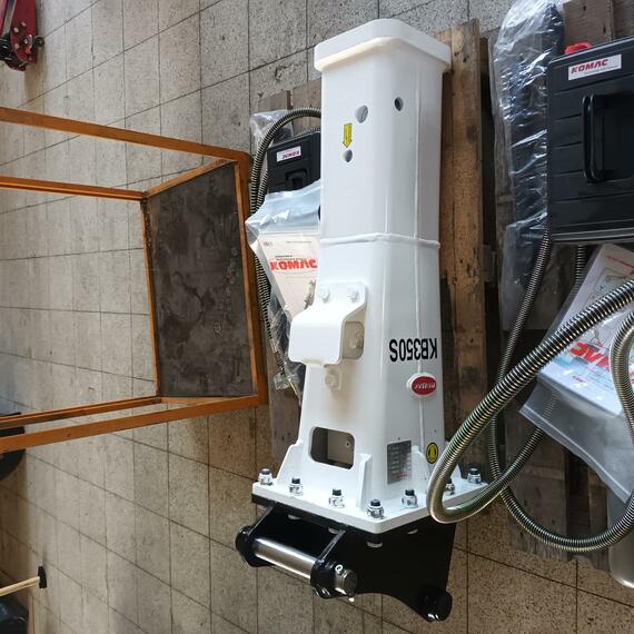 Komac KB 350S hydraulické kladivo Komac KB 350S hydraulické kladivo