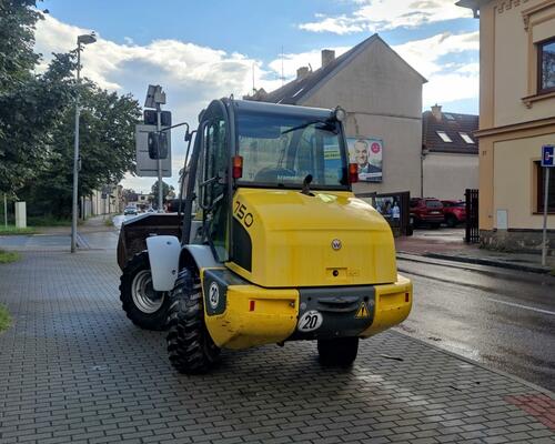 Kramer 750 Volvo L30 CAT 908 JCB 409