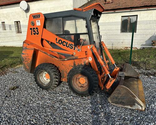 Locust 753