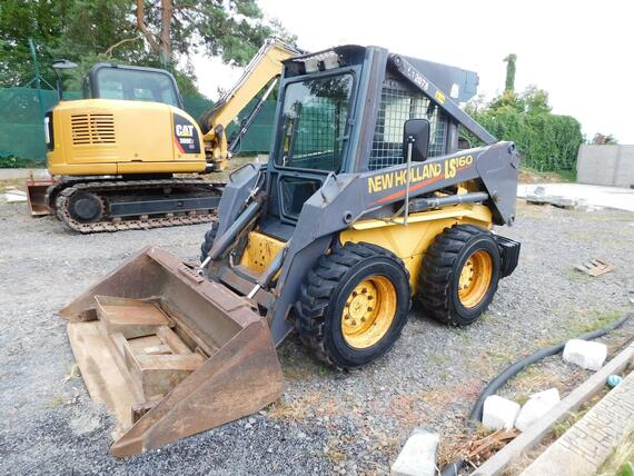 NEW HOLLAND LS 160