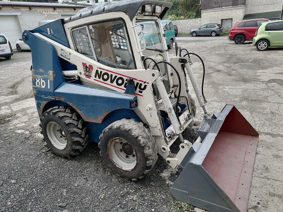 Smykem řízený nakladač Novotný 861, r.v 2013, motor Cumins čtyřválec