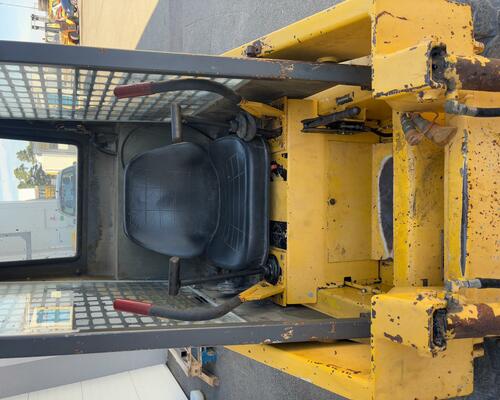 Smykový nakladač GEHL SL1625