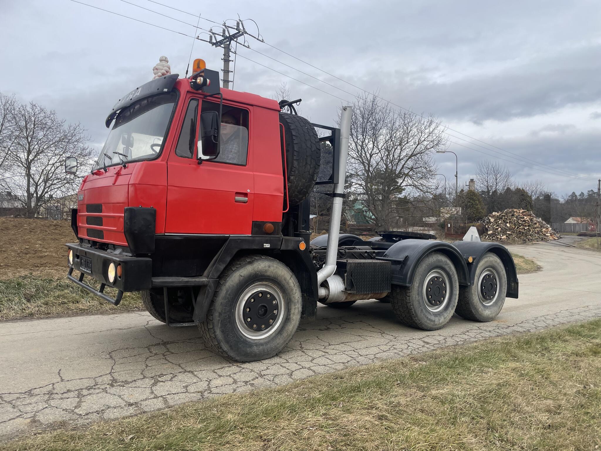 Tatra tahač 815