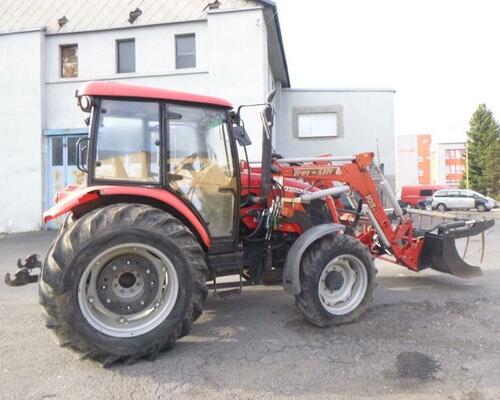 Zetor 80 Major s čelním nakladačem