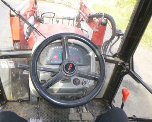 Zetor 80 Major s čelním nakladačem