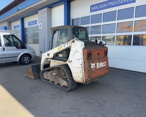 Bobcat T140