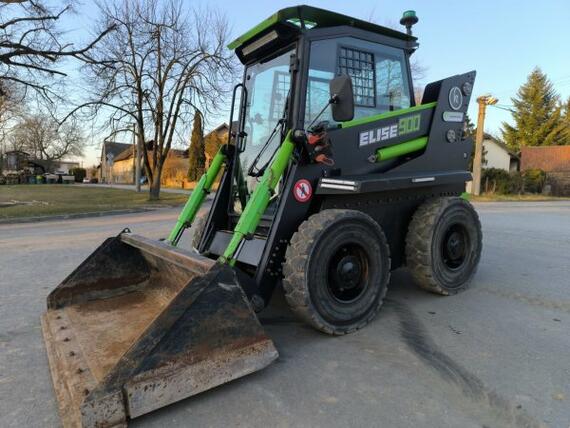 _JINÉ (CZ) Kovaco - Elise 900 _JINÉ (CZ) Kovaco - Elise 900