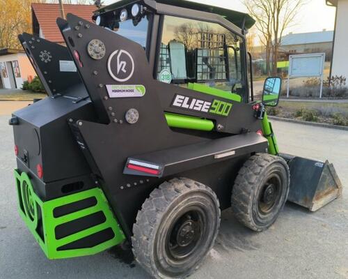 _JINÉ (CZ) Kovaco - Elise 900