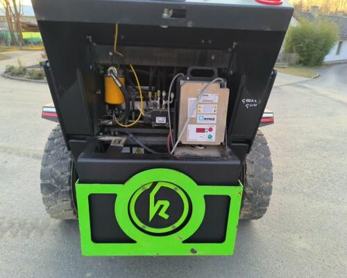 _JINÉ (CZ) Kovaco - Elise 900