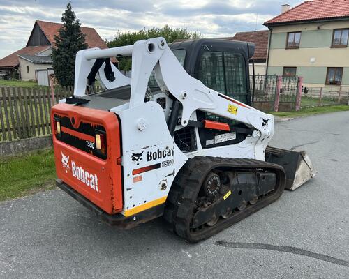 Pásový nákladač UNC Bobcat T590, pouze 1700mth + KLIMA
