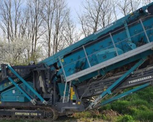 Chieftain Powerscreen 1700