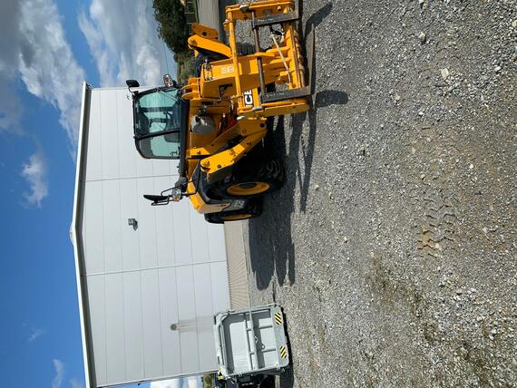 JCB 540-140 HIVIZ + kosz