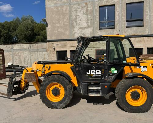 JCB 540-140 TELESKOPICKÝ MANIPULÁTOR JOYSTICKY 