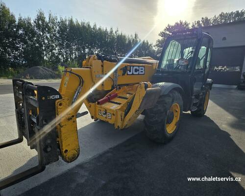 Teleskopický manipulátor JCB 540-140, r.v. 2020, 7471 mth