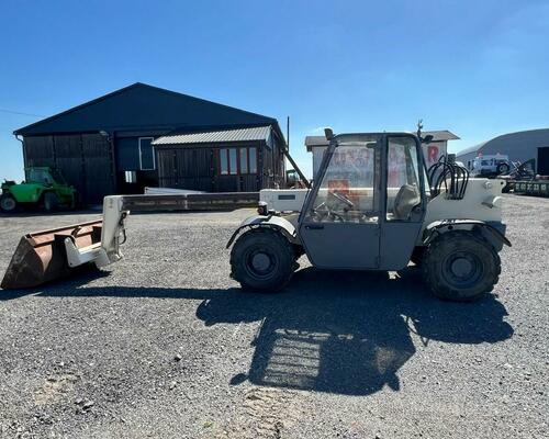 TEREXLIFT TELELIFT 2306 4X4-IDEÁLNÍ DO MENŠÍCH PROSTORŮ