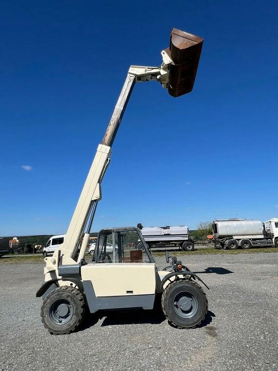 TEREXLIFT TELELIFT 2306 4X4-IDEÁLNÍ DO MENŠÍCH PROSTORŮ TEREXLIFT TELELIFT 2306 4X4-IDEÁLNÍ DO MENŠÍCH PROSTORŮ