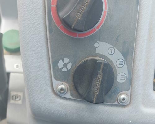 Wacker NEUSON TH522 + LŽÍCE A VIDLE-POUZE 1400 MTH