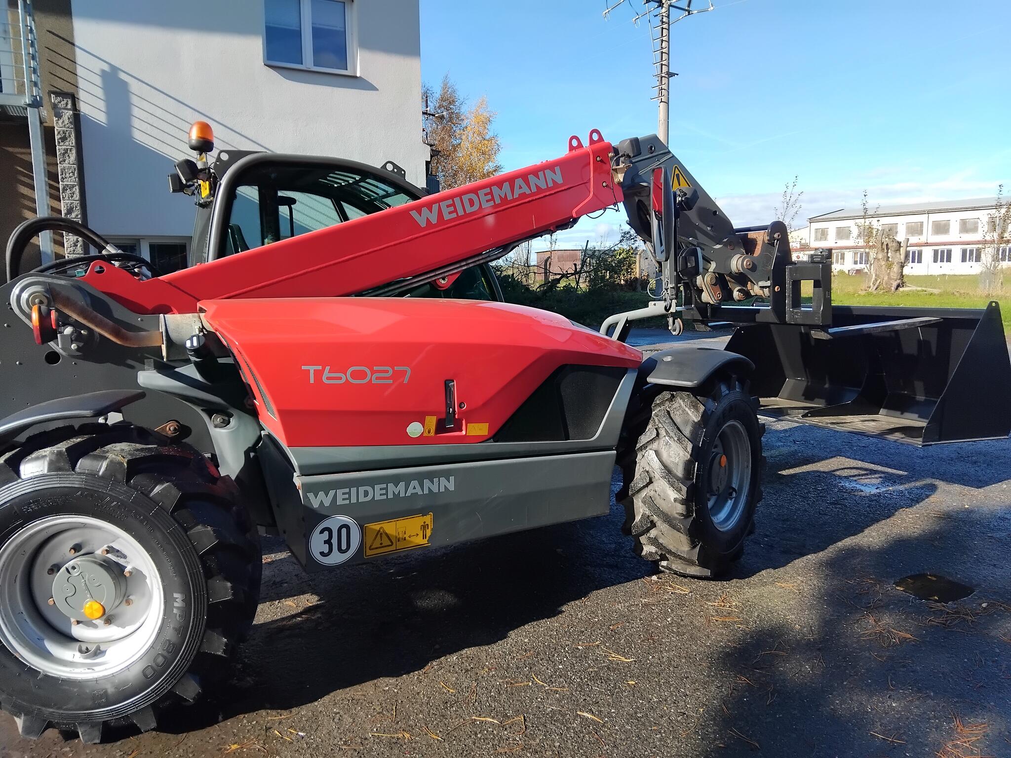 Weidemann T6027