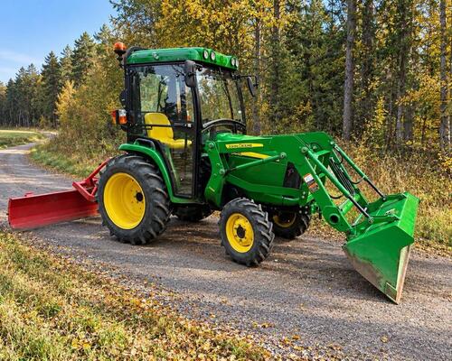 John Deere 3036E (Možnost leasingu)