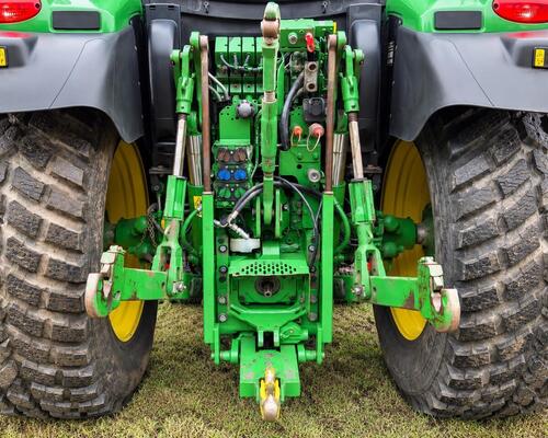 John Deere 6130R (možnost leasingu)