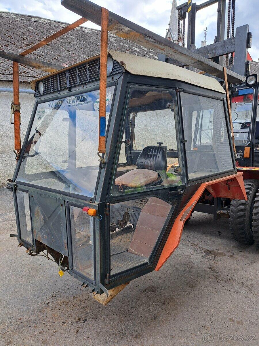 Kabina zetor uřI