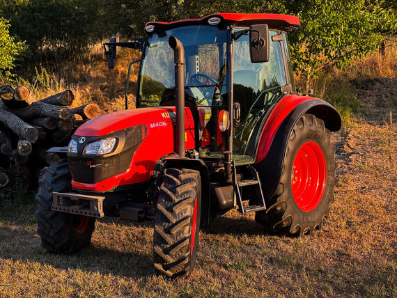 Kubota M4062 