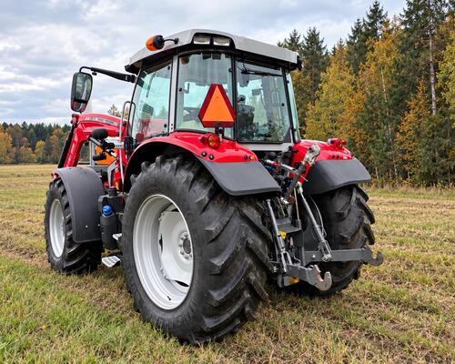Massey Ferguson 5S.145 (Možnost leasingu)