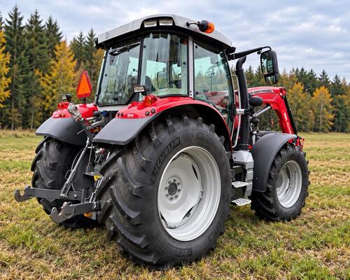 Massey Ferguson 5S.145 (Možnost leasingu)