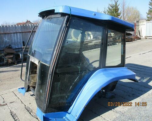 New Holand-Ford kabina