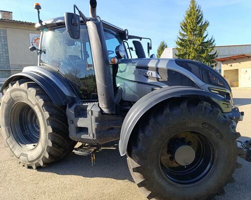 VALTRA T234S