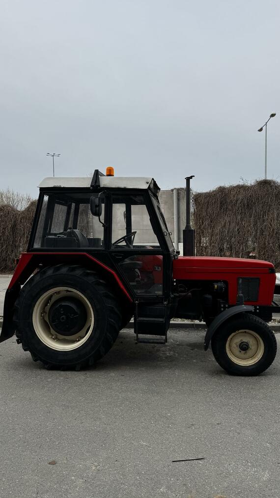 Zetor 7011