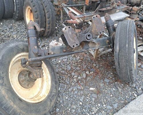 Zetor uřI motor 7201. 