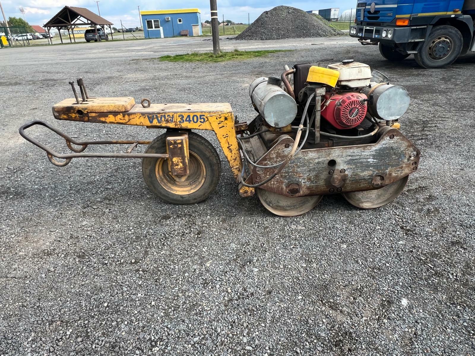  Ručně vedený válec STA VW 3405 