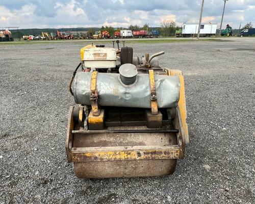  Ručně vedený válec STA VW 3405 