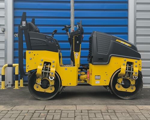 Válec Bomag BW 90 AD-5