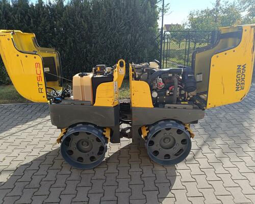 Vibrační válec Wacker Neuson RTKx-SC 3 - motor KUBOTA 