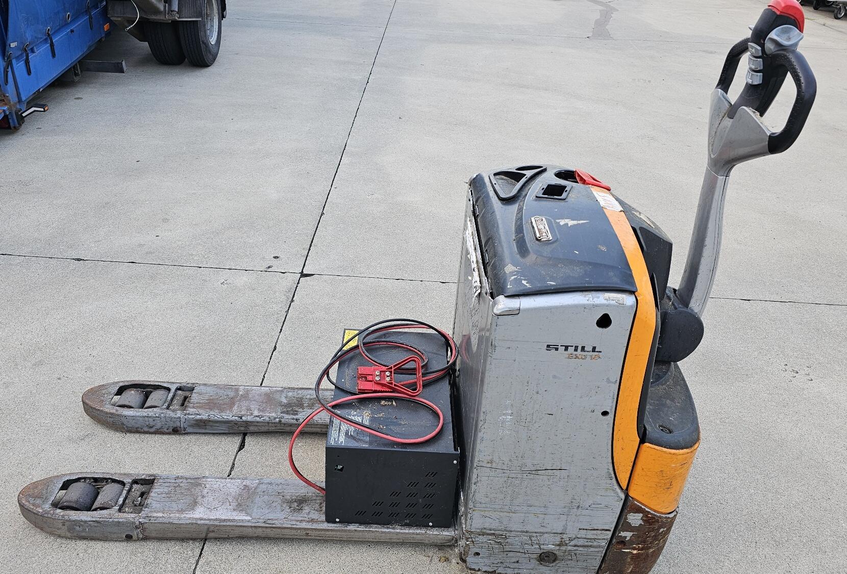 Elektrický paletový vozík STILL EXU 18 na 1.8t