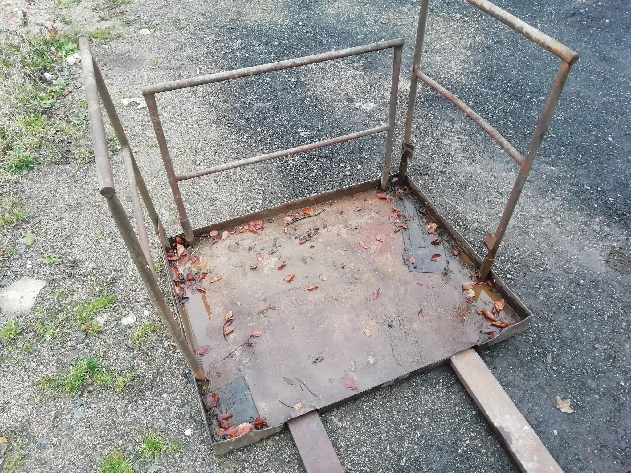 Montážní plošina pracovní lávka na VZV, manipulátor, NAKLADAČ