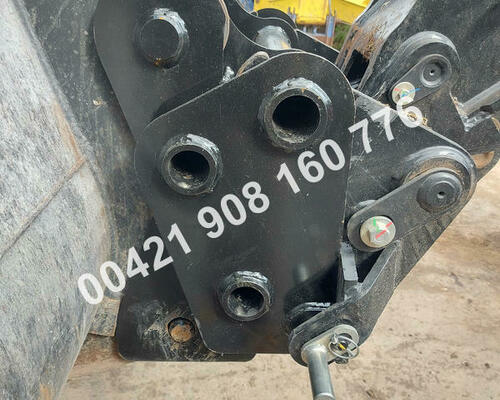 Adapter, redukcia z stroja manitou pre prídavné zariadenia Caterpillar, CAT zeppelin