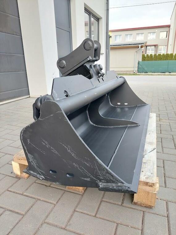 Dvojbritová hydraulická svahovačka na bager 5 ton 