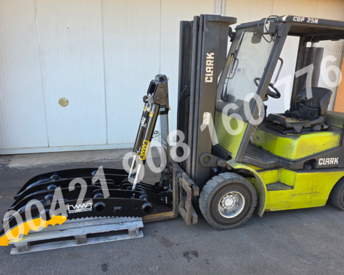 Hydraulický pridržovací prst na bagr, rýpadlo CAT a jiné