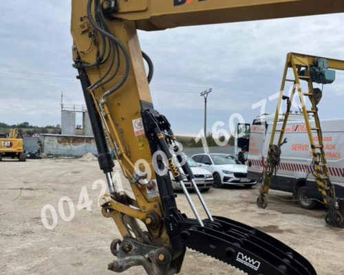 Hydraulický pridržovací prst na bagr, rýpadlo CAT a jiné