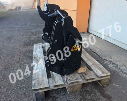 Přední rychloupínač na traktorbagr Mecalac / Terex TLB rypadlo bagr