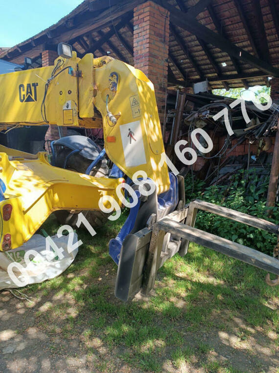 Paletizačné vidly teleskop CAT TH, vidle paletovací manipulátor Caterpillar Paletizačné vidly teleskop CAT TH, vidle paletovací manipulátor Caterpillar