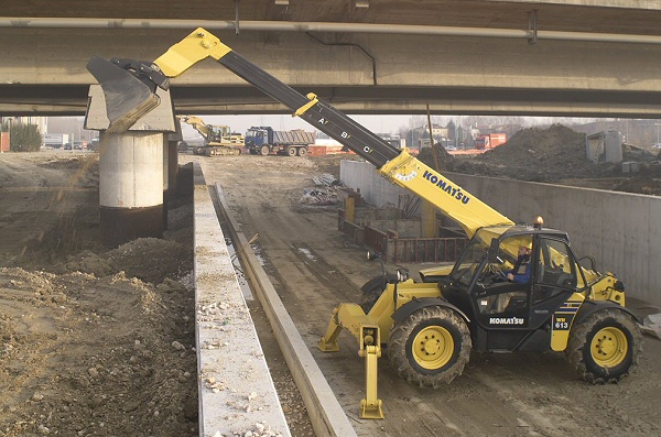 Komatsu vstoupilo na pole teleskopických manipulátorů