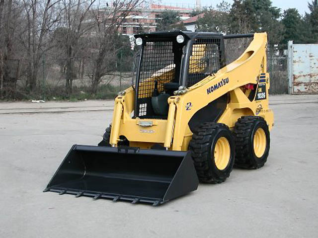 Komatsu SK1026-5