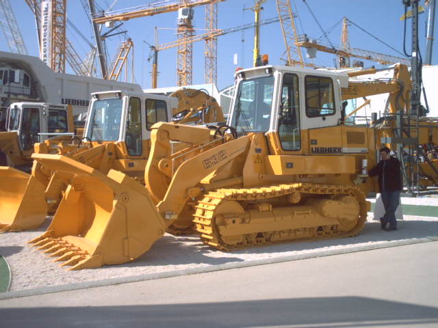 Pásový nakladač Liebherr LR 632 B dozrává jako víno
