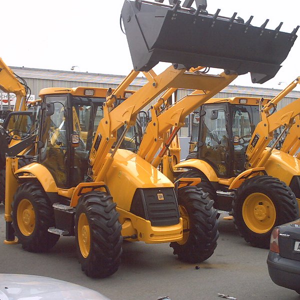 Rypadlonakladače JCB 3CX a 4CX v nové formě