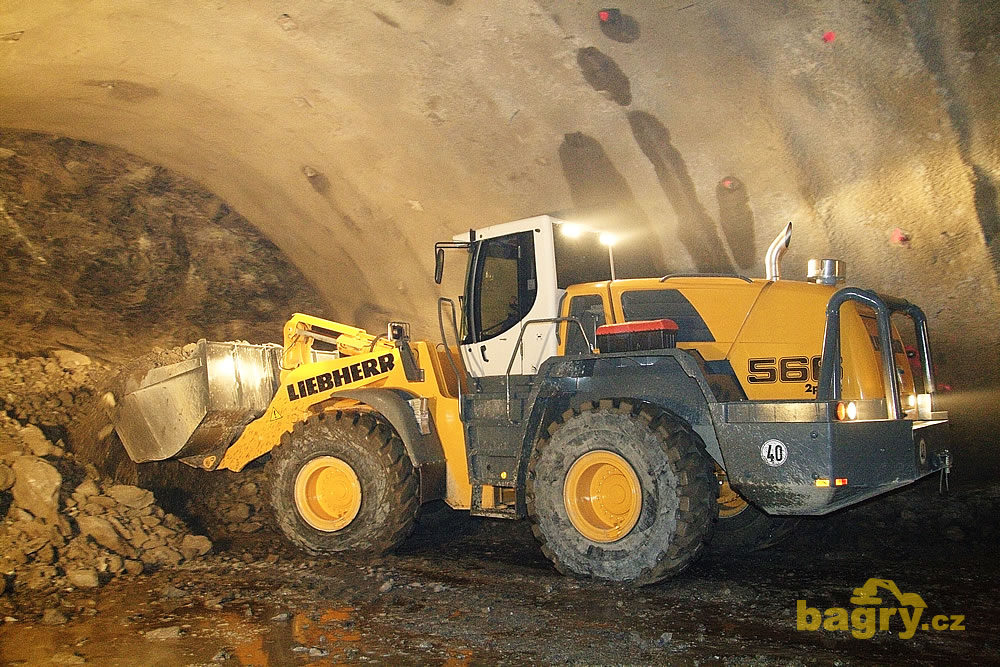 Kolový nakladač Liebherr L 566 T 2plus2